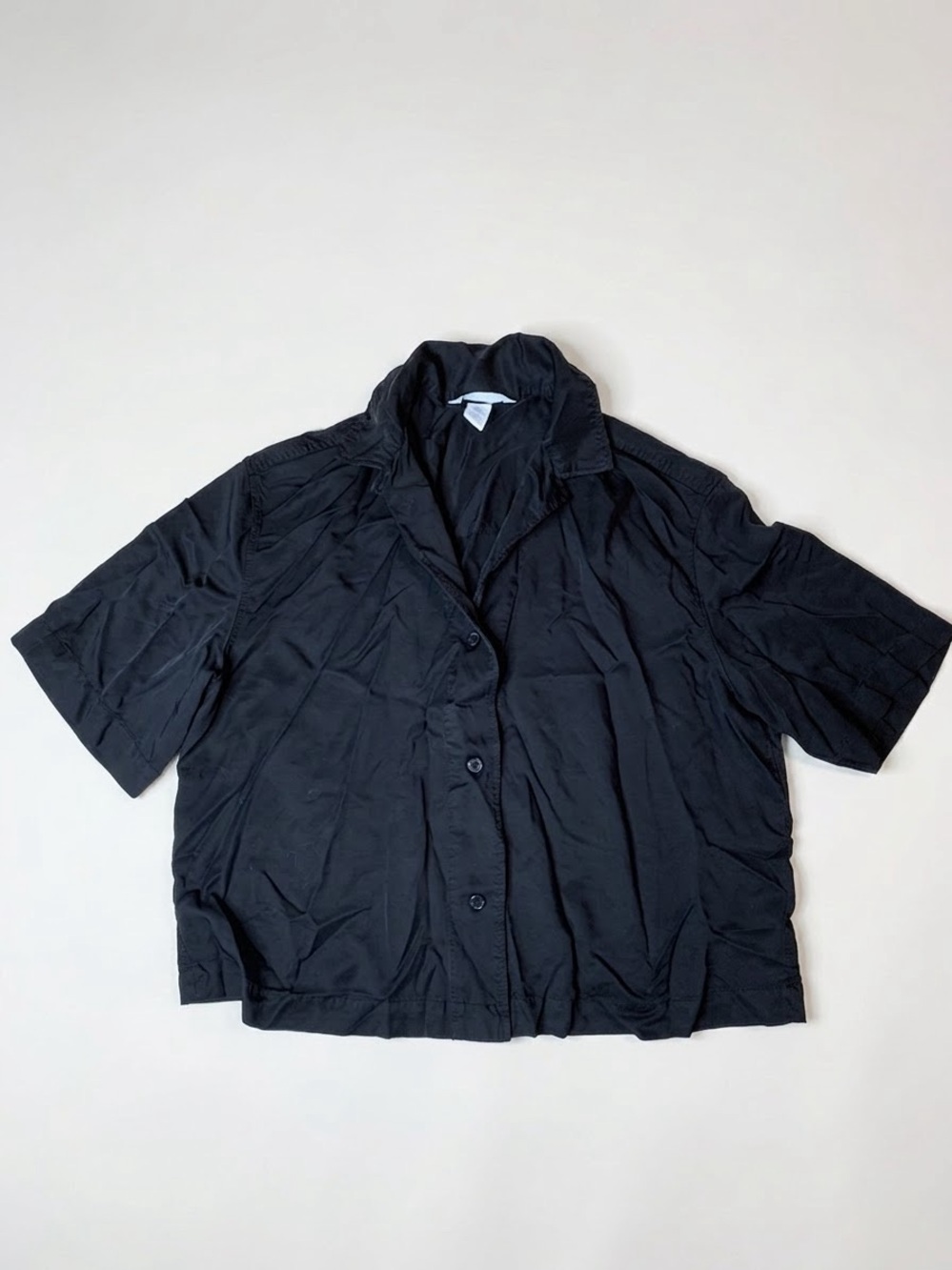 H&M Black Viscose Short Sleeve Button Down Camp Collar Shirt Top Size Small